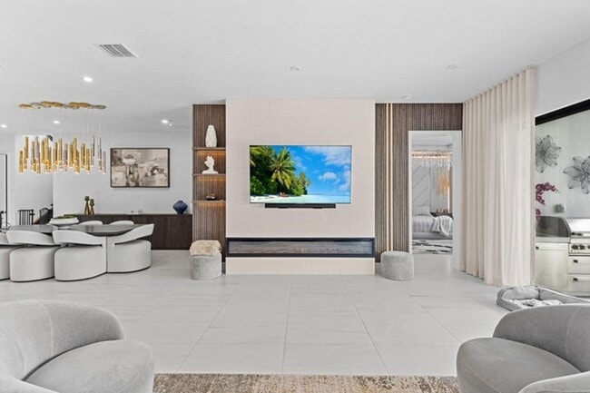 Building Photo - 12470 Solana Bay Cir