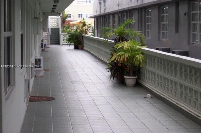 Building Photo - 524 Washington Ave