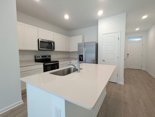 Building Photo - BRAND NEW 3 Bedroom, 2.5 Bath Townhome located on the Westside - CLOSE TO NAS JAX, RESTAURANTS, S...