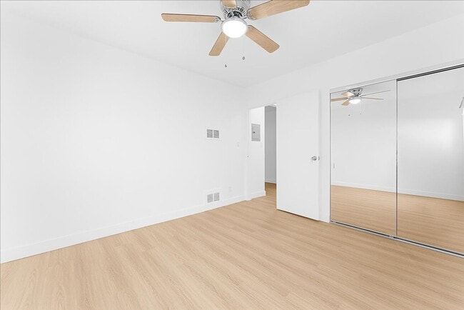 Building Photo - 6114 Cahuenga Blvd