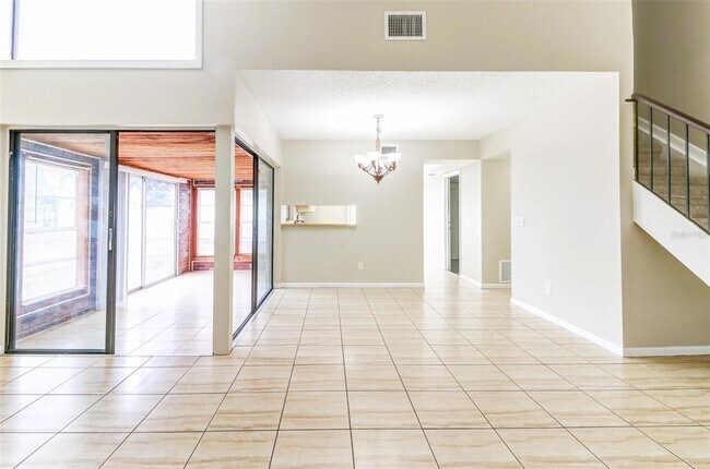 Building Photo - 10315 Fernbrook Ln