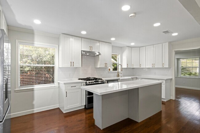 Building Photo - 5219 Cheena Dr