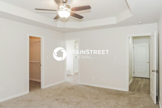 Building Photo - 3 Bedroom Pet-Friendly Home in HUNTSVILLE, AL with Main Street Renewal