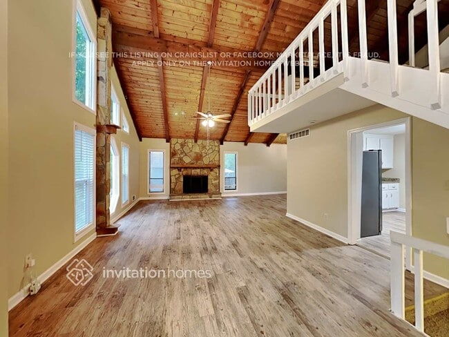 Building Photo - 4931 Tremont Dr NE