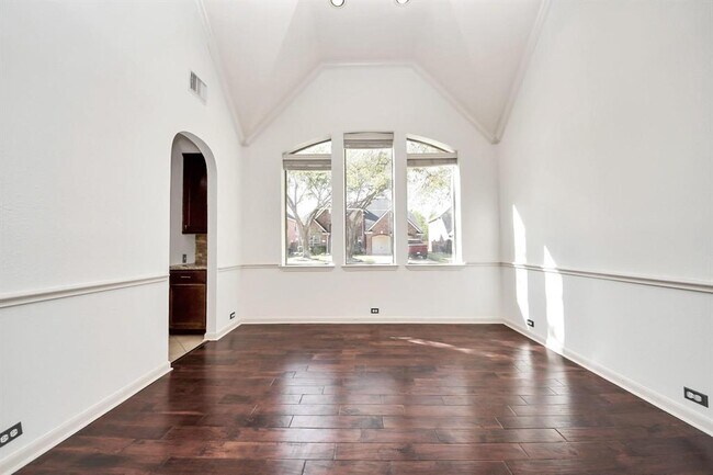 Building Photo - 6423 Middlelake Ct