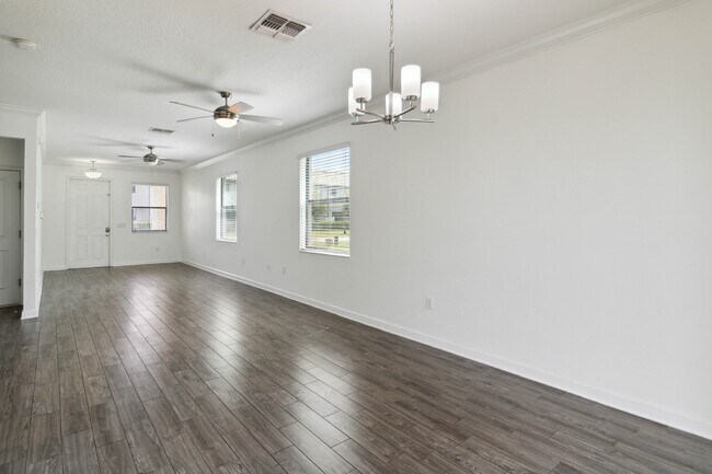 Building Photo - 1318 Royal St. George Blvd