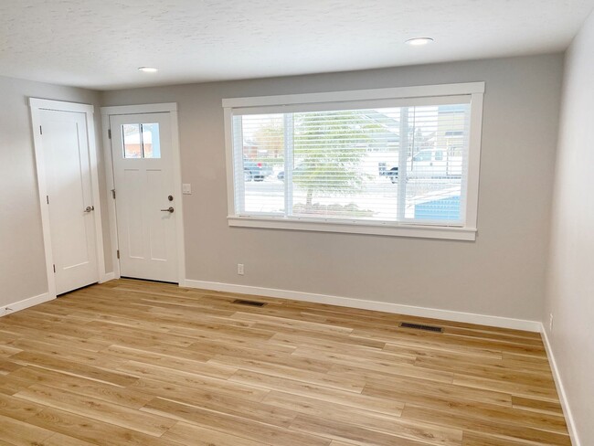 Building Photo - Charming Single Level in West Boise!