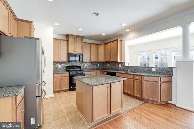 Building Photo - 25767 Double Bridle Terrace