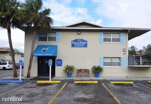 Building Photo - 460 Brentwood Dr