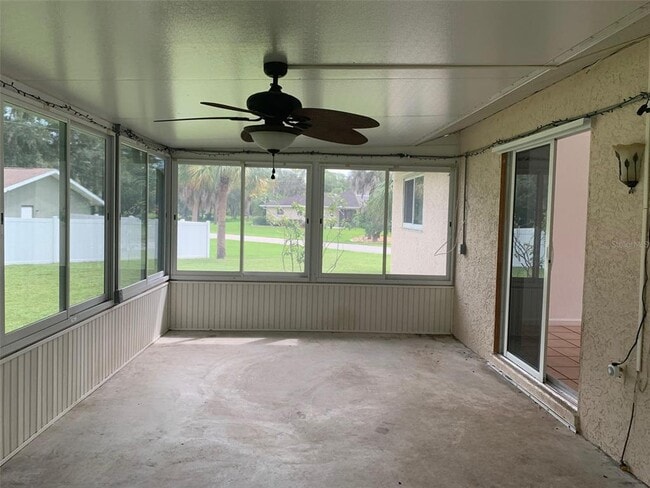 Building Photo - 18356 Robinson Ave