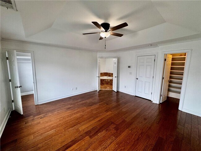 Building Photo - 2212 Ewell Park Dr NW