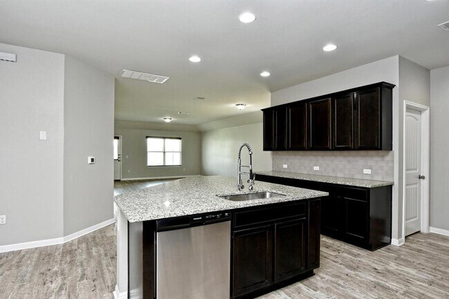 Building Photo - 201 Red Matador Ln