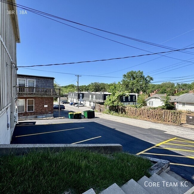 Building Photo - 4420 Jarboe St