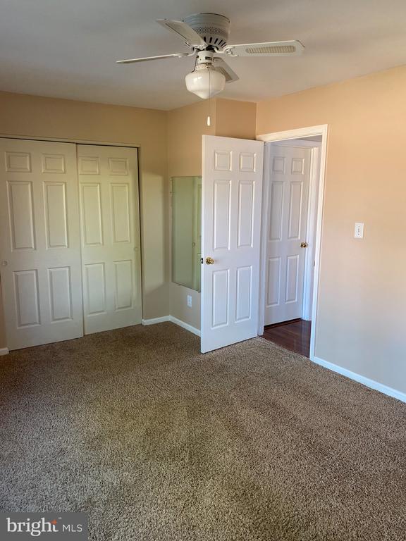 Building Photo - 5833 Orchard Hill Ct