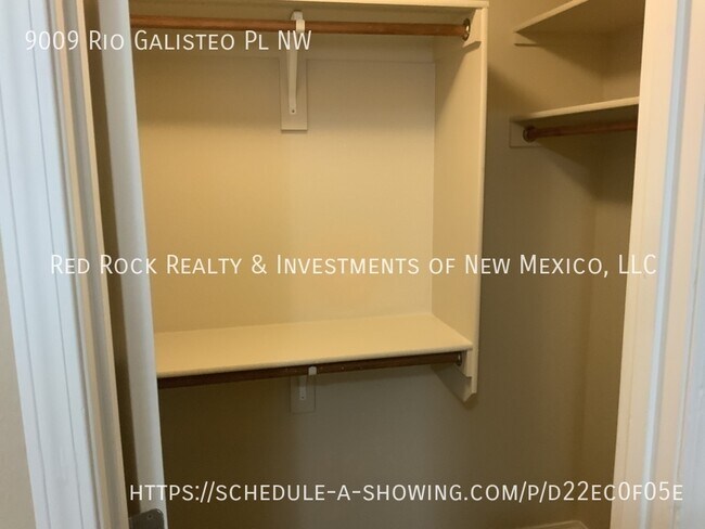 Building Photo - 9009 Rio Galisteo Pl NW
