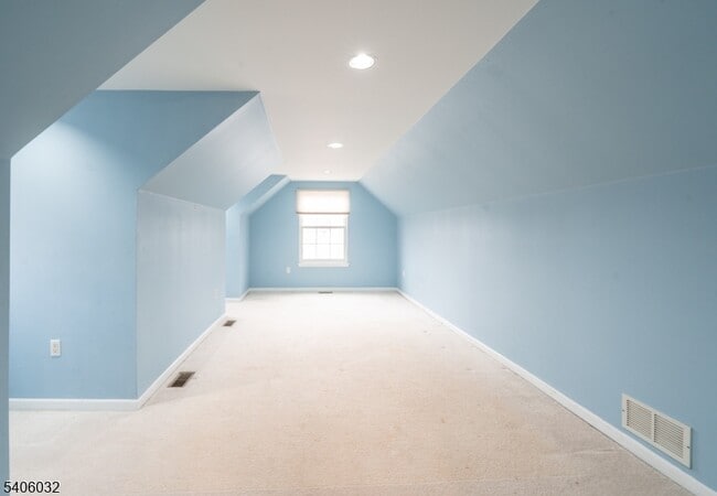 Building Photo - 23 Hansom Rd