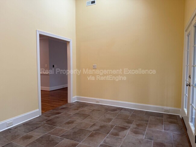 Building Photo - 4008 Enfield Ridge Dr