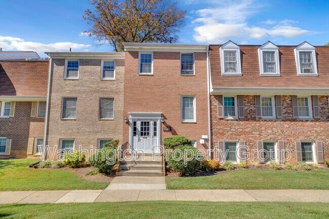 Building Photo - 736 Quince Orchard Blvd