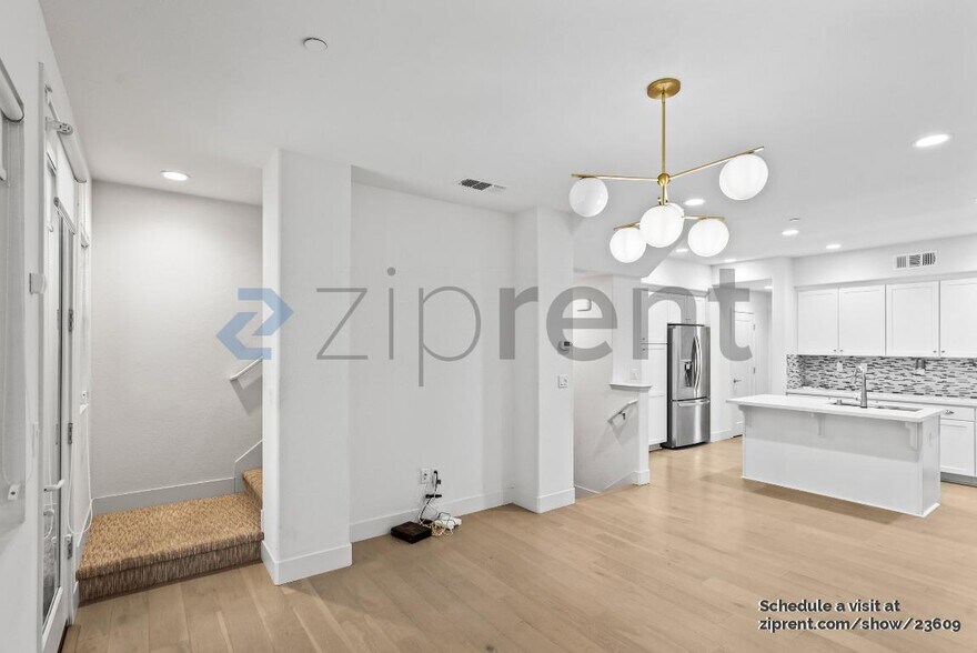Building Photo - 37577 Masts Cove Way