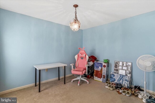 Building Photo - 301 Fontana Cir