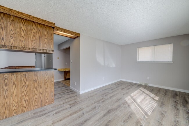 Building Photo - 3937 Jane Ave