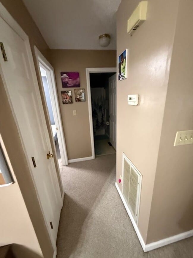 Building Photo - Maryville City Schools 37804 - 3 bedroom, 2 bath home - Contact Bako Patel (865)283-5600