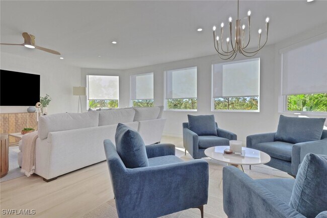 Building Photo - 2728 Tiburon Blvd E