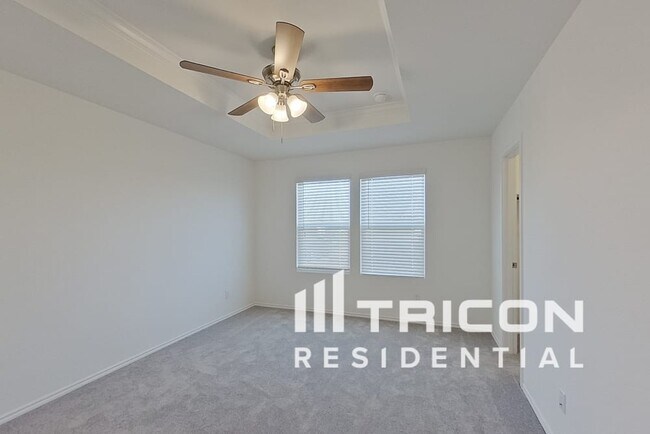 Building Photo - 2406 Carlow Ln