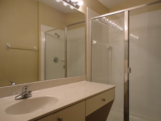 Building Photo - 11424 Crestlake Village Dr