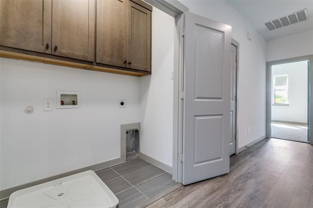 Building Photo - 308 Spring Hill Rd