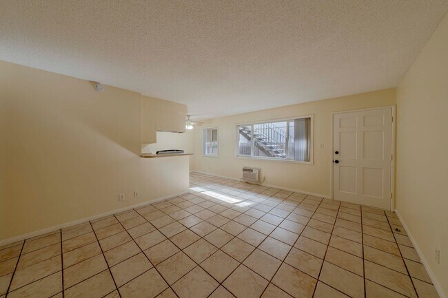 Building Photo - CORONADO