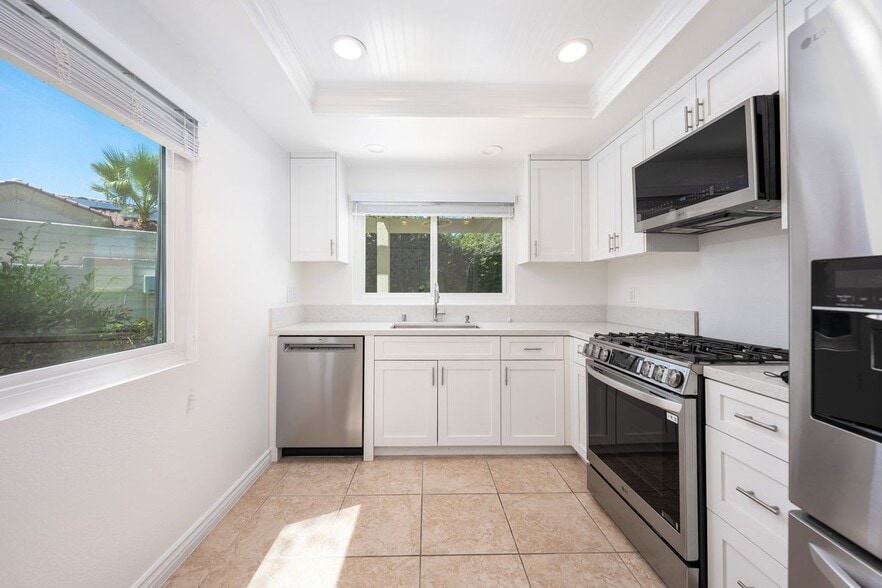 Building Photo - 74755 San Cristoval Cir