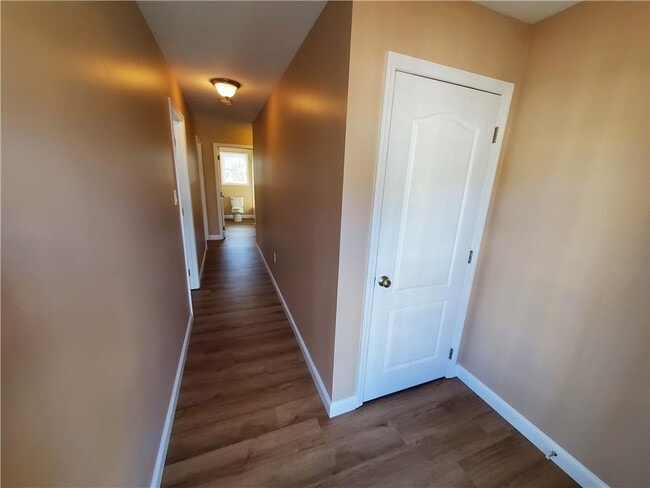 Building Photo - 35 Mapleville Main