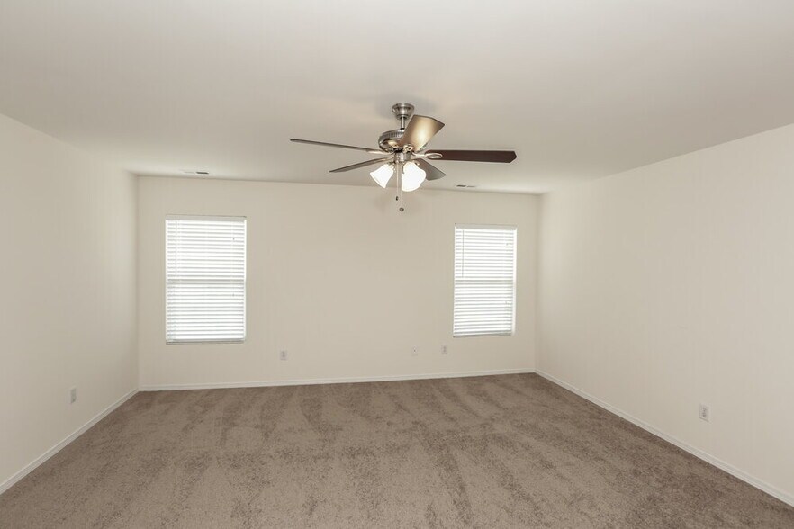Building Photo - 1646 Rustic Arch Way
