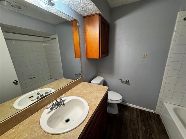 Building Photo - 2414 W Northgate Dr