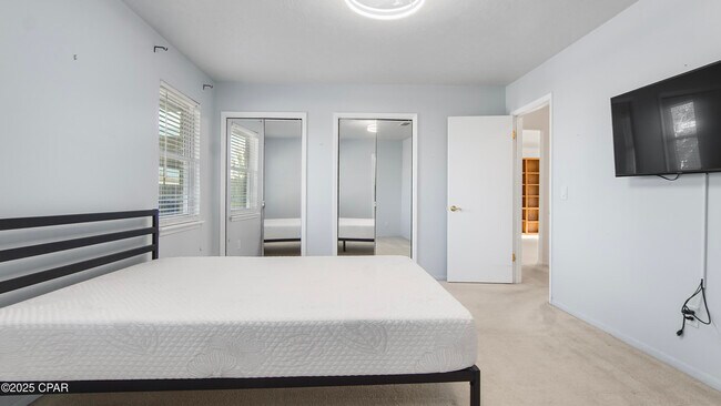 Building Photo - 6217 Wallace Rd