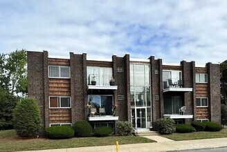 Building Photo - 37 South St