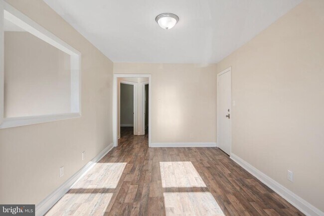 Building Photo - 5424 Belle Vista Ave