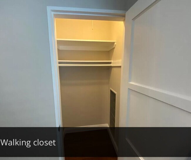 Building Photo - 1028 17th St