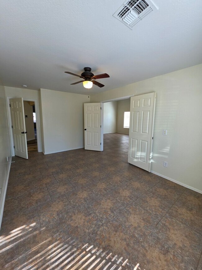 Building Photo - 3924 N Wicca Way