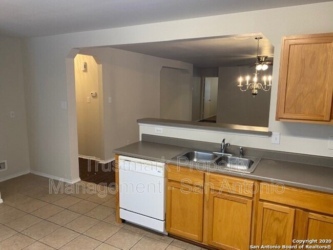 Building Photo - 125 Bay Willow
