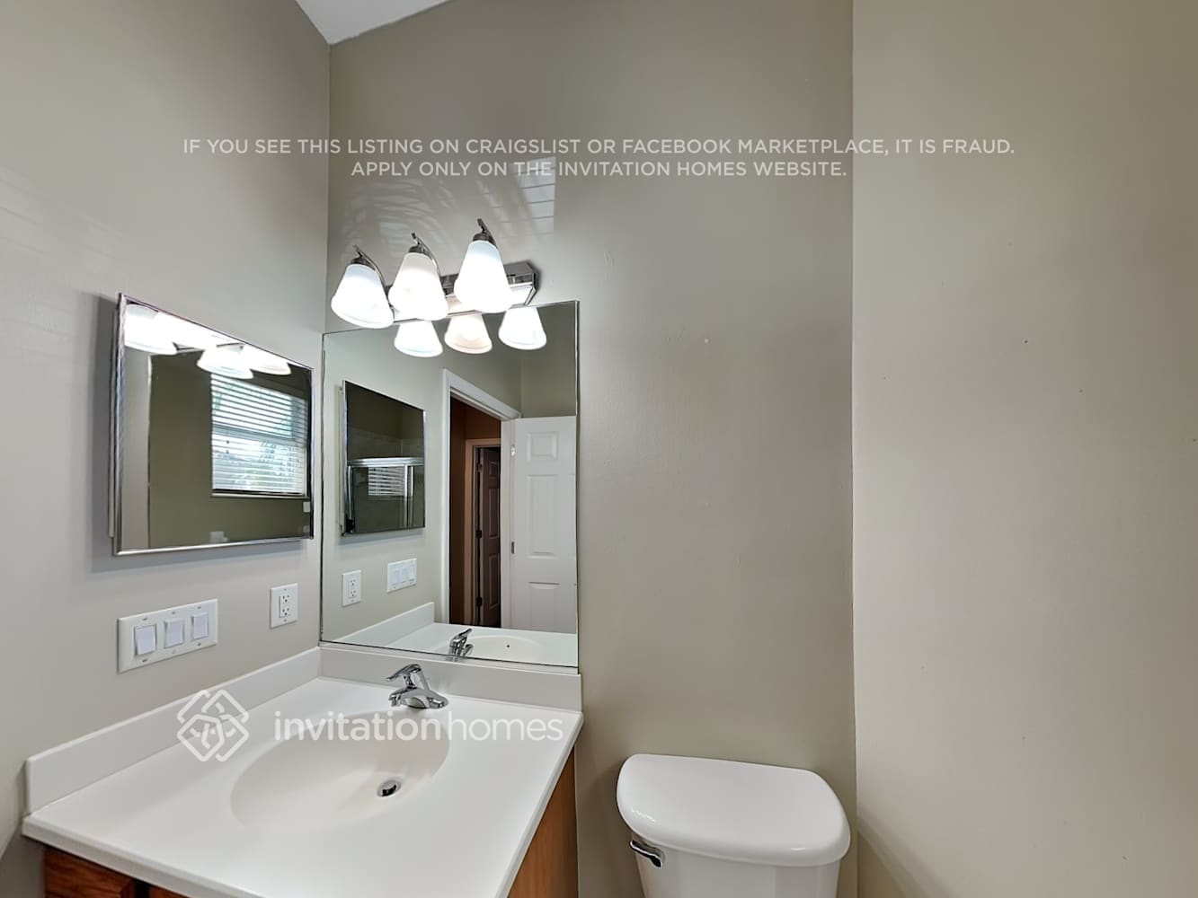 Building Photo - 6627 Tailfeather Way