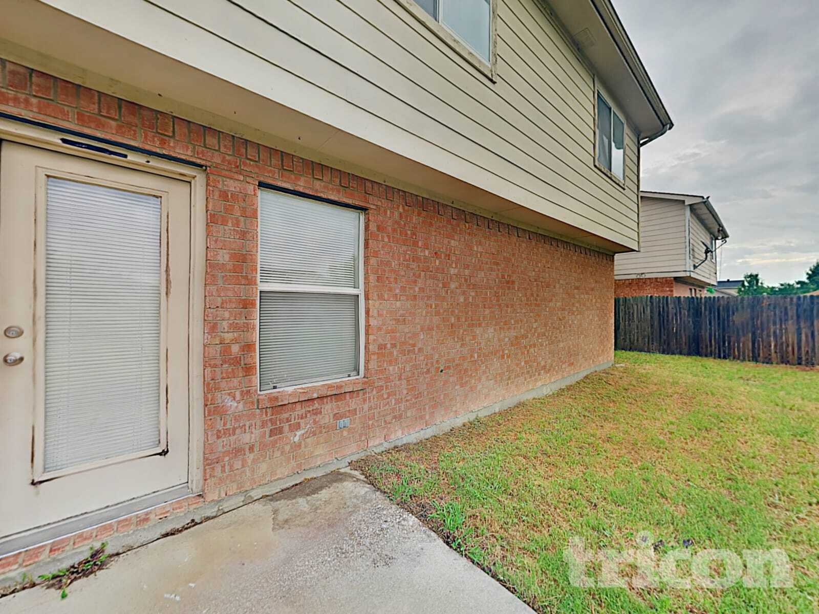 Building Photo - 3022 Autumn Run Dr