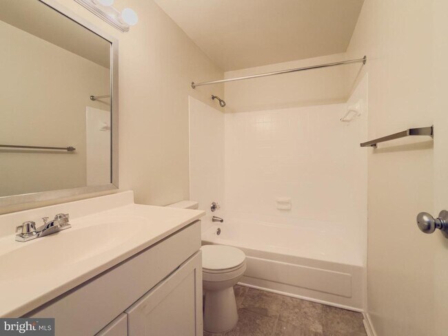 Building Photo - 18520 Boysenberry Dr