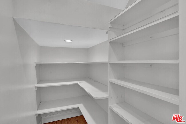 Building Photo - 24701 Cll Conejo