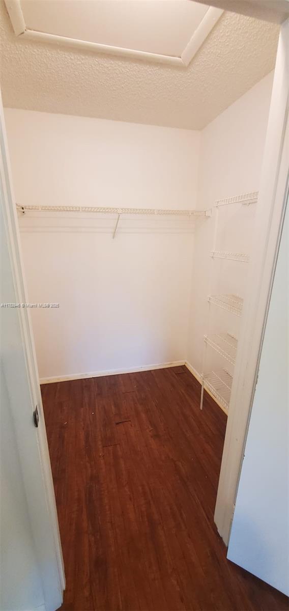 Building Photo - 9999 Summerbreeze Dr