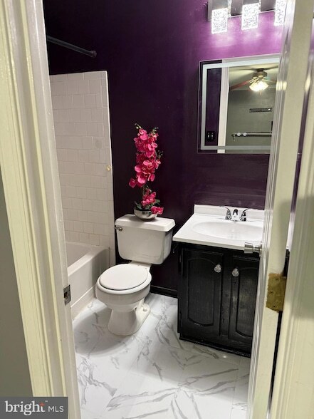 Building Photo - 6306 Panda Ct