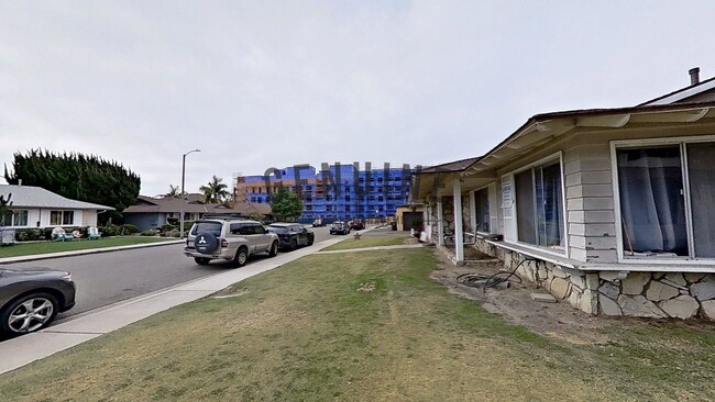 Building Photo - 17357 San Luis St
