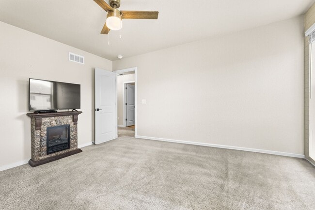 Building Photo - Limited Time Offer! Get $100 OFF Your Firs...
