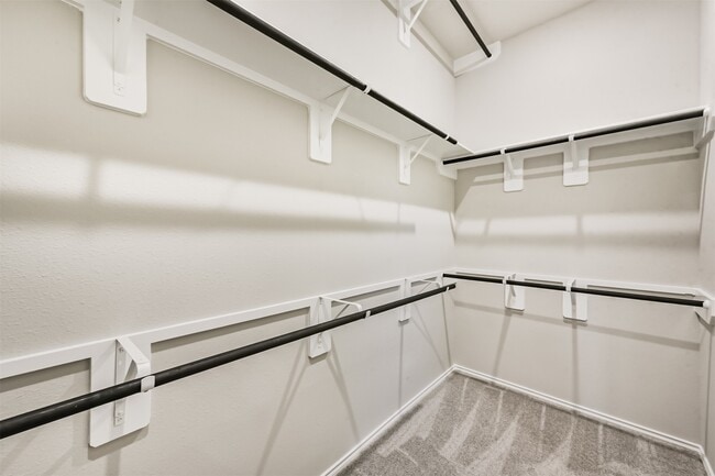 Building Photo - 455 Mathis Lk Ct